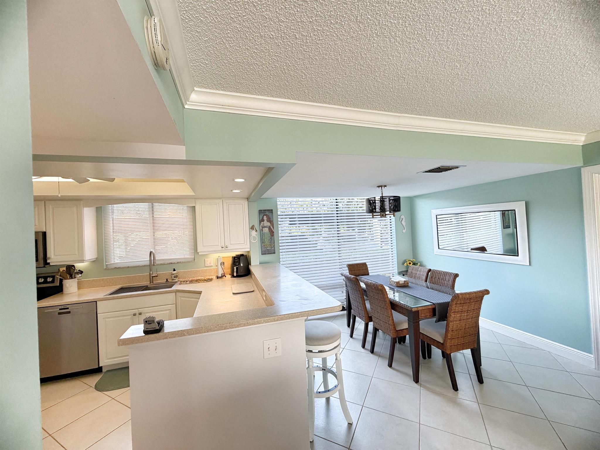 FAIRWINDS COVE CONDO - Residential Lease