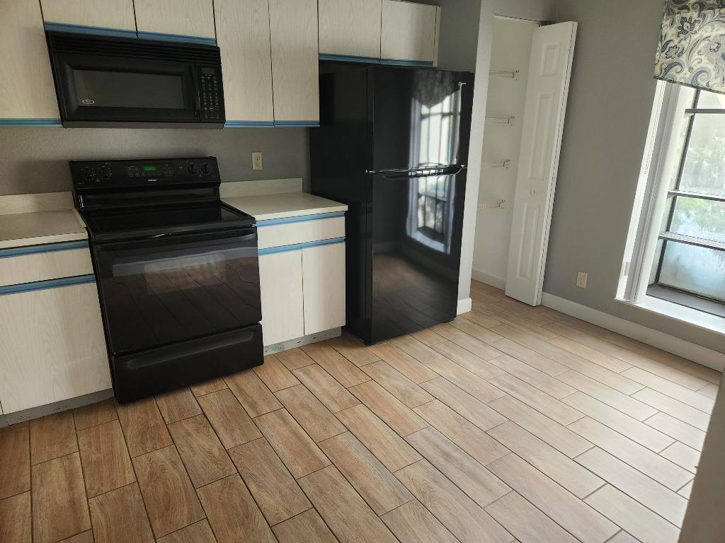 LUCERNE PARK CONDOS 1, 1A, 2 THRU 15 AND 23 THRU 2 - Residential