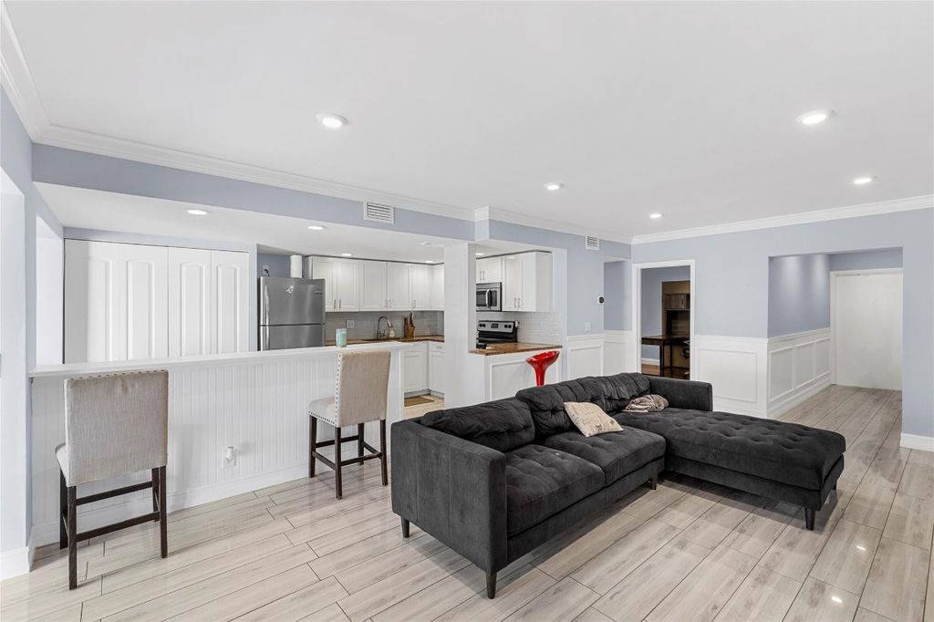 Photo of 1521 NW 80th Avenue #G, Margate, FL 33063 (MLS # F10542510)