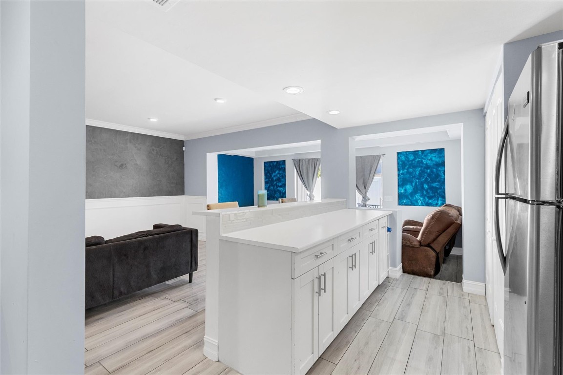 TOWNHOMES OF ORIOLE - Residential