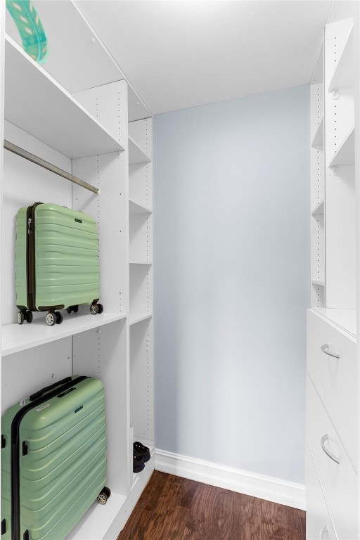 TOWNHOMES OF ORIOLE - Residential