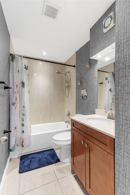 TOWNHOMES OF ORIOLE - Residential