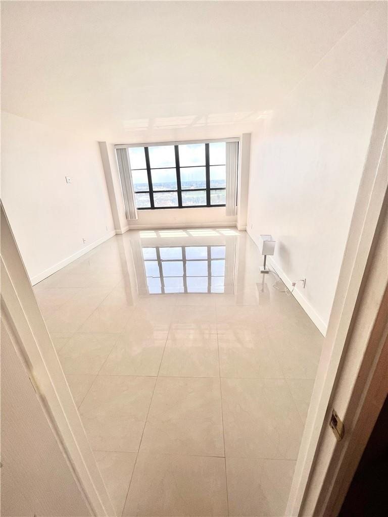OLYMPUS CONDO PHASE - Residential