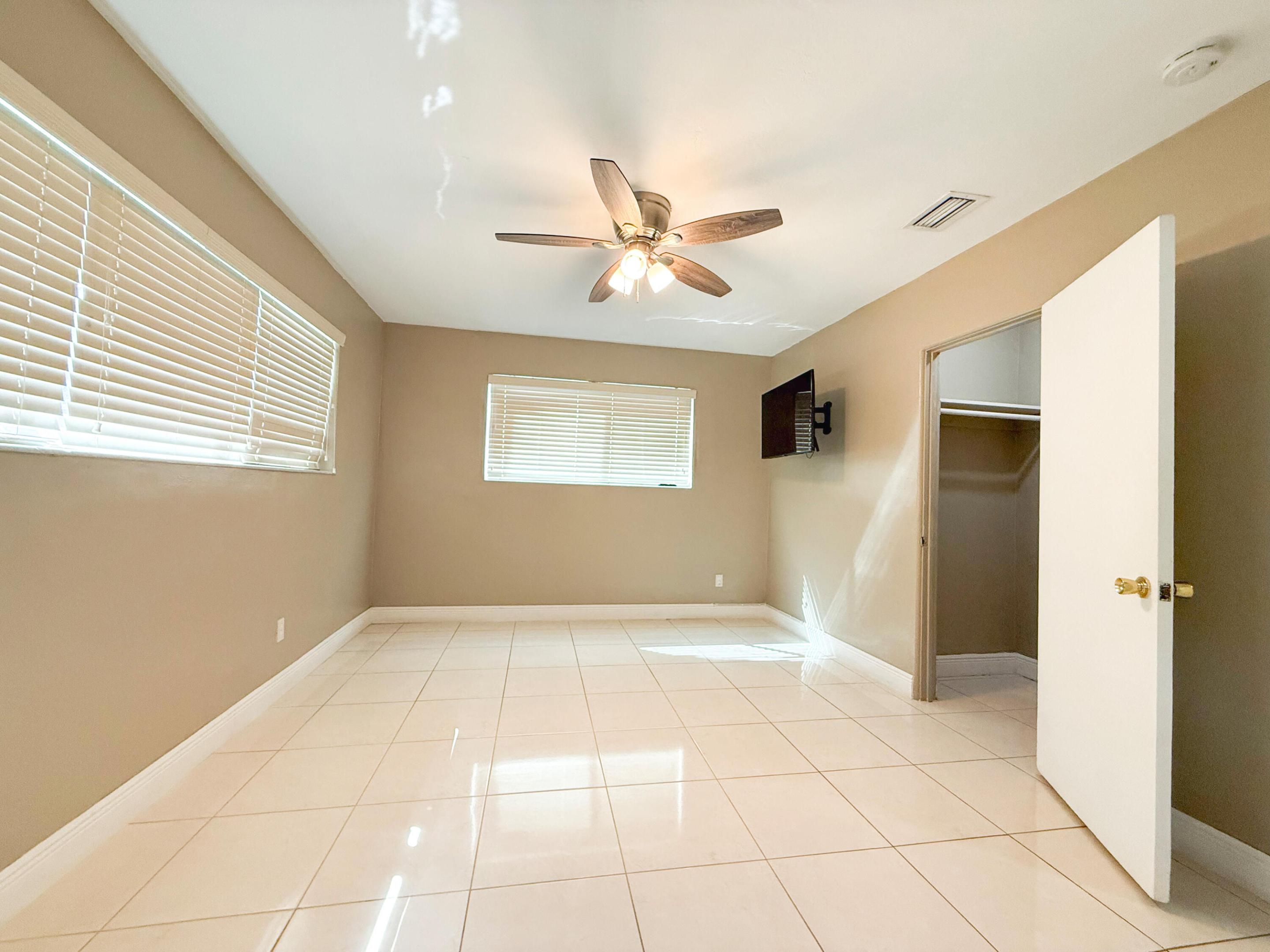 SIERRA MIRADA - Residential Lease