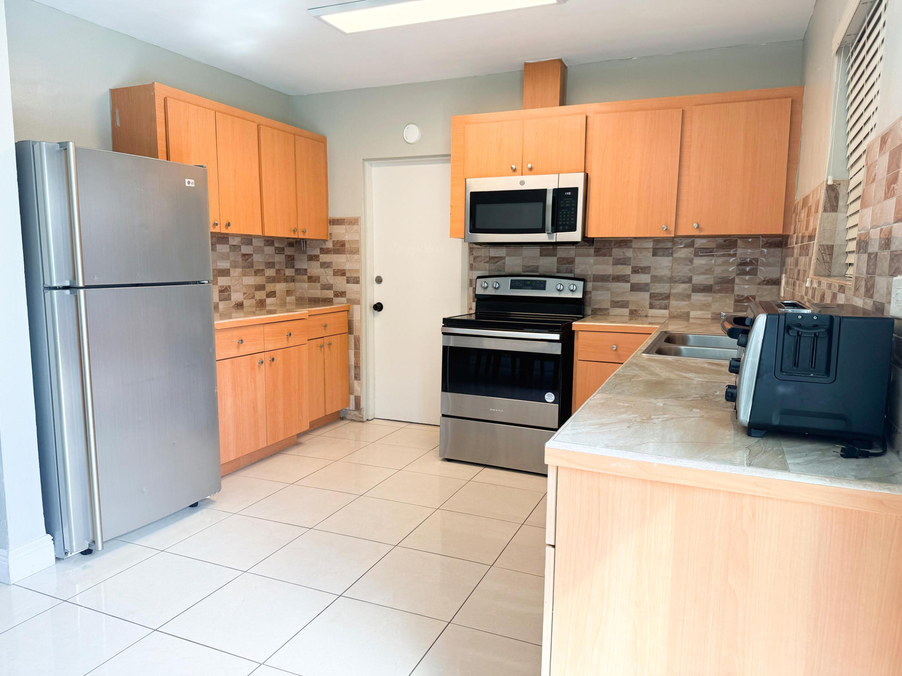 SIERRA MIRADA - Residential Lease