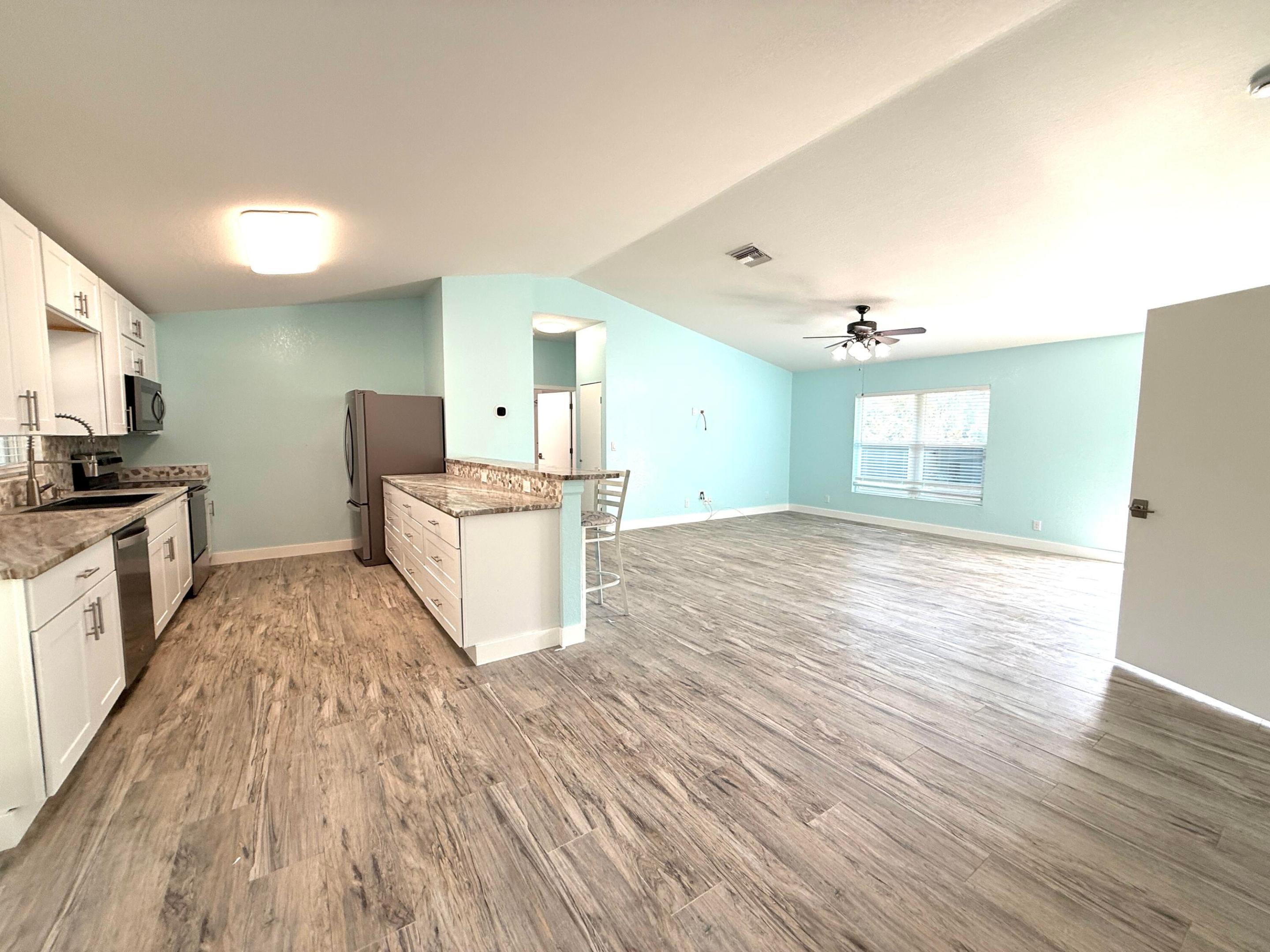 31-42-41~ W 204.6 FT OF E   4741.2 FT OF S 242.9 F - Residential Lease