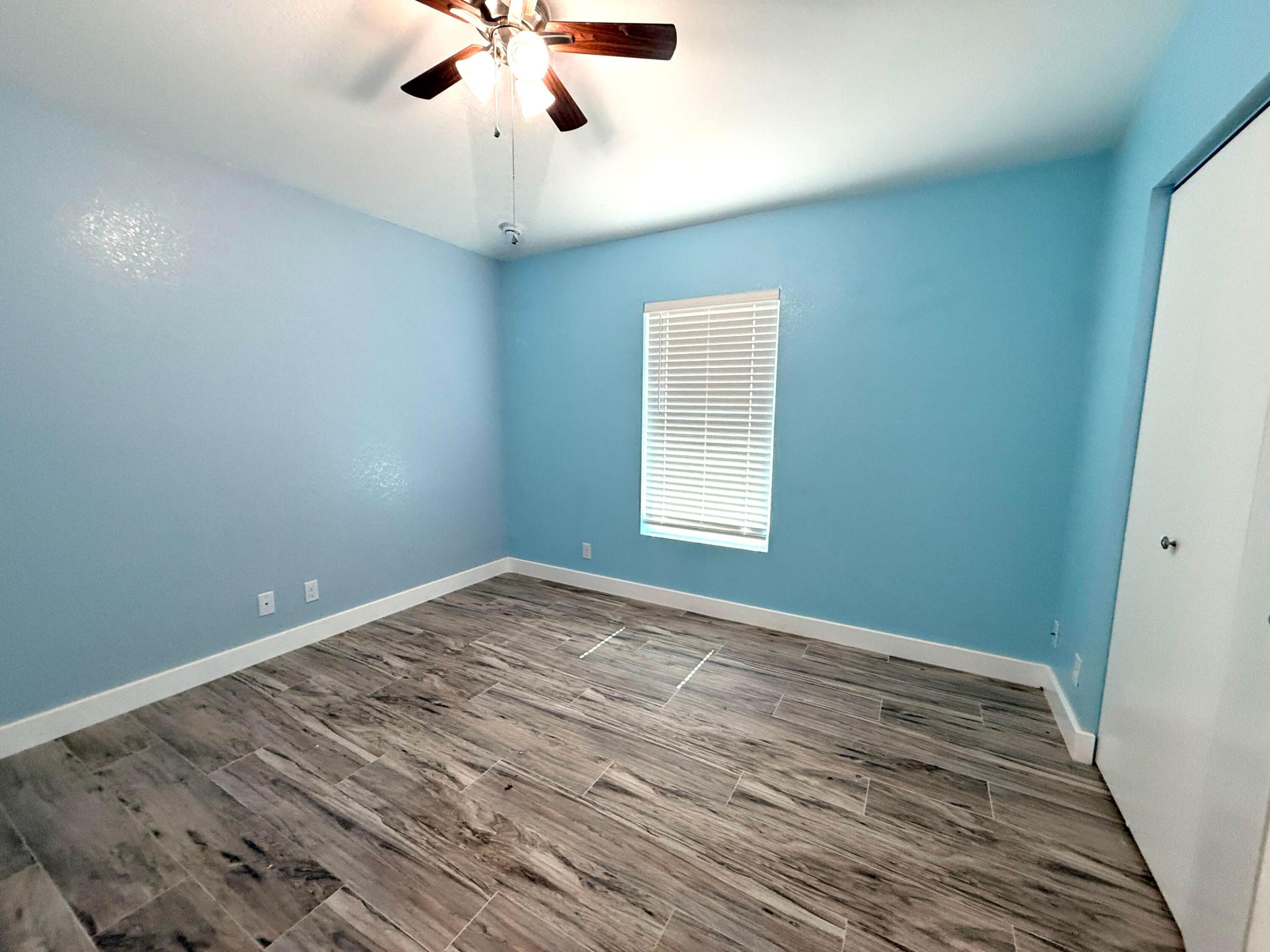 31-42-41~ W 204.6 FT OF E   4741.2 FT OF S 242.9 F - Residential Lease