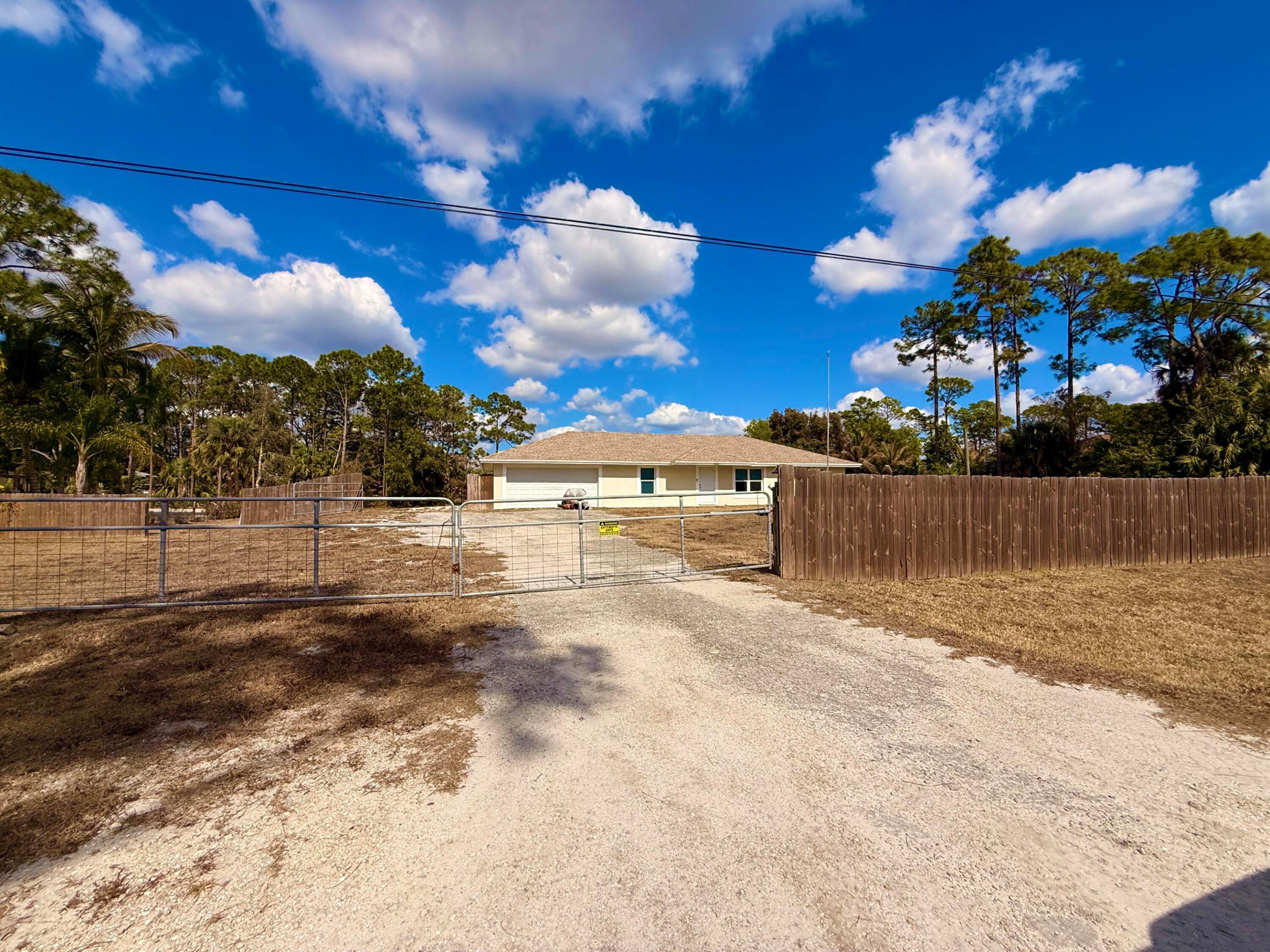 31-42-41~ W 204.6 FT OF E   4741.2 FT OF S 242.9 F - Residential Lease