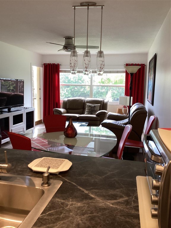 LAUDERHILL EAST - Residential