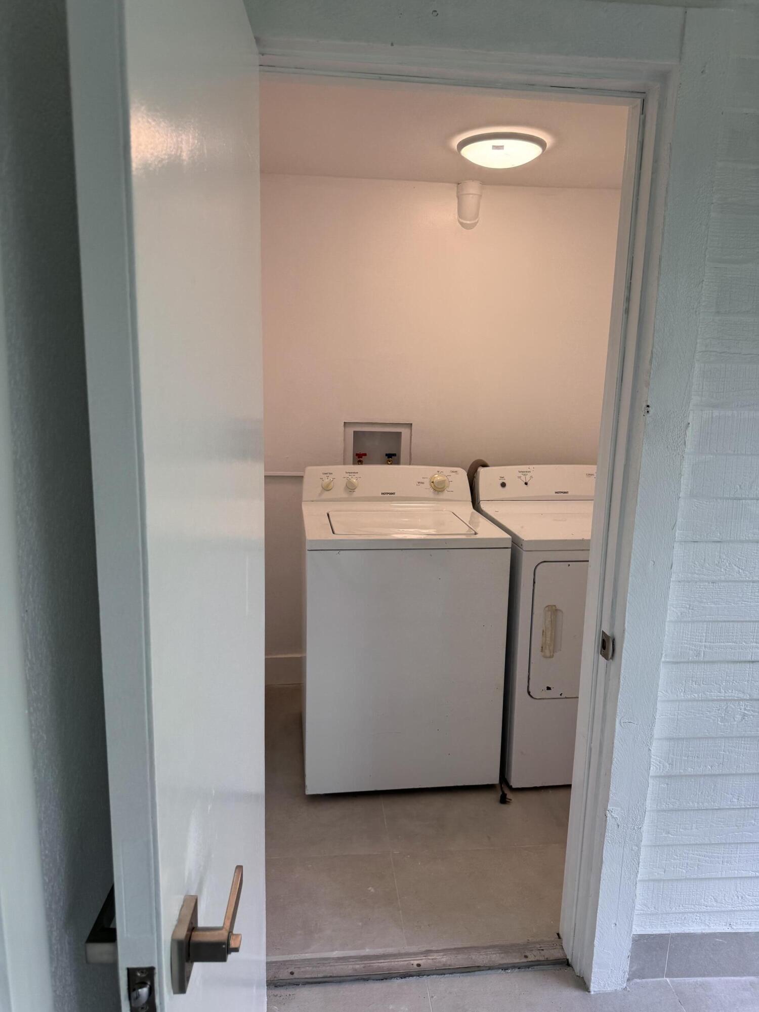 WITNEY C CONDO - Residential