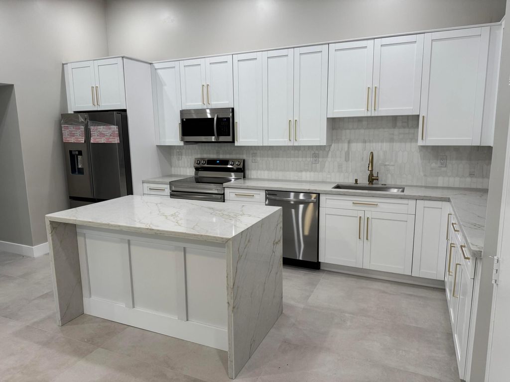 Photo of 15449 Lakes Of Delray Boulevard, Delray Beach, FL 33484 (MLS # B26027688)