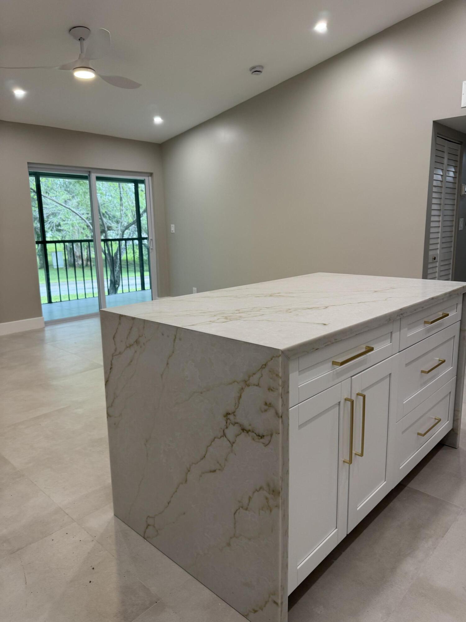 WITNEY C CONDO - Residential