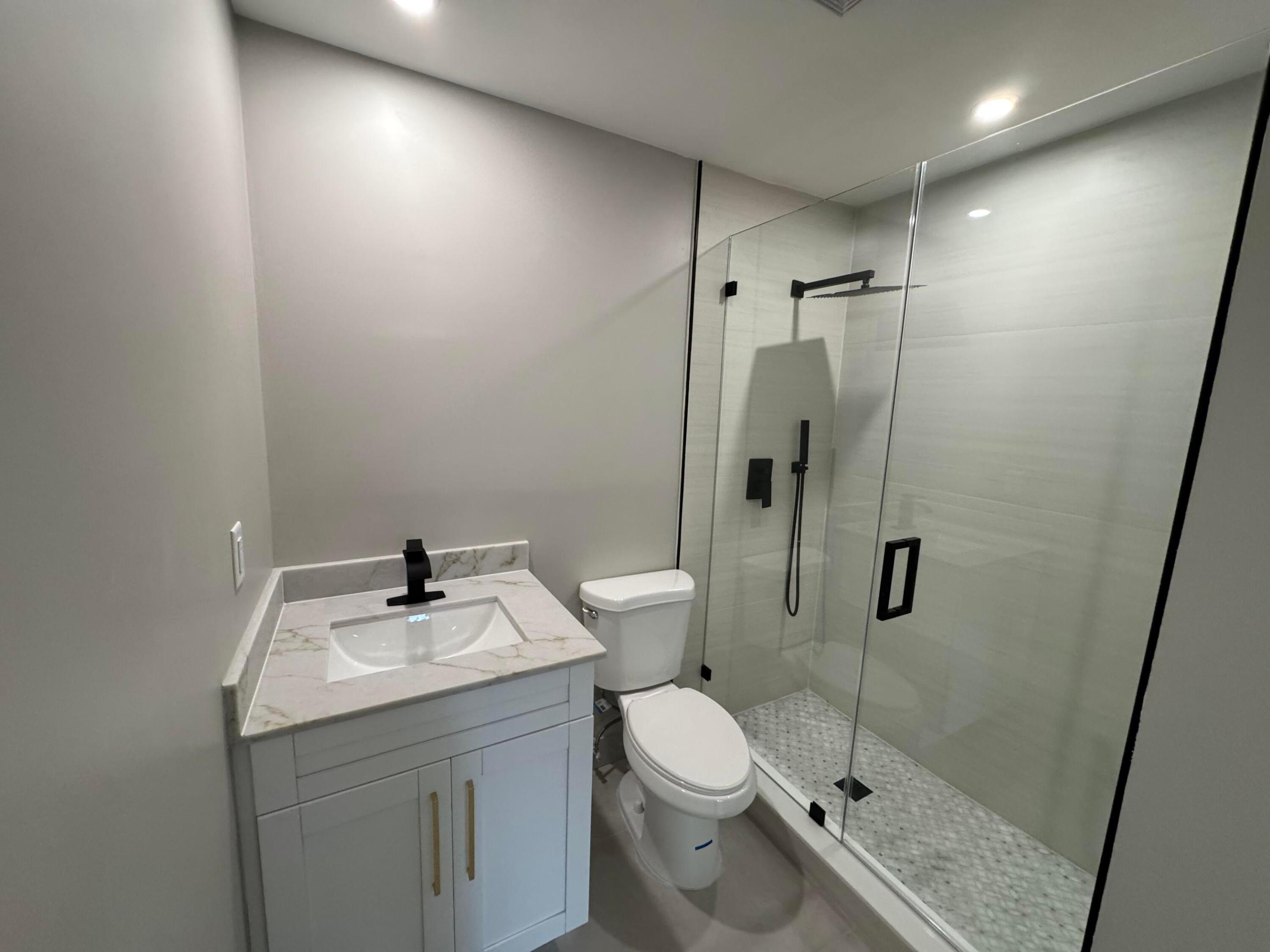 WITNEY C CONDO - Residential