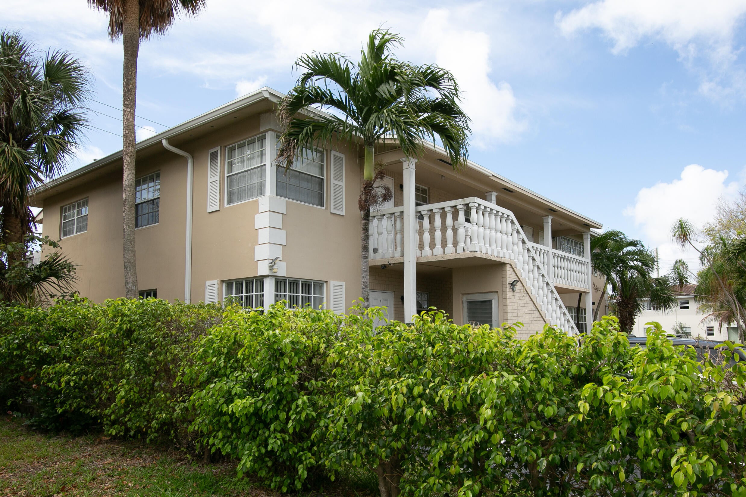 1820 NE 56th Street #1-6