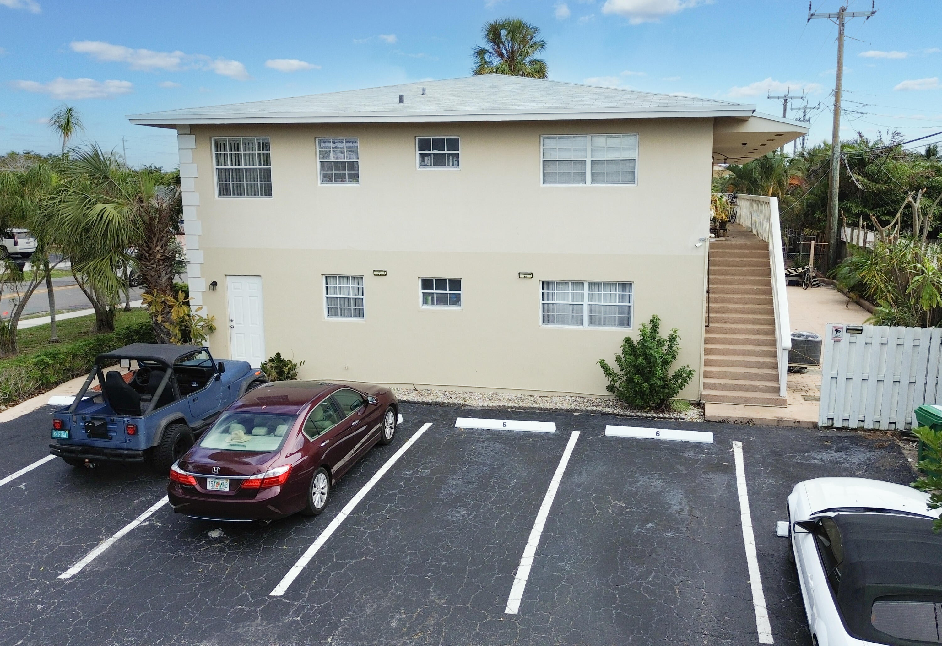 1820 NE 56th Street #1-6