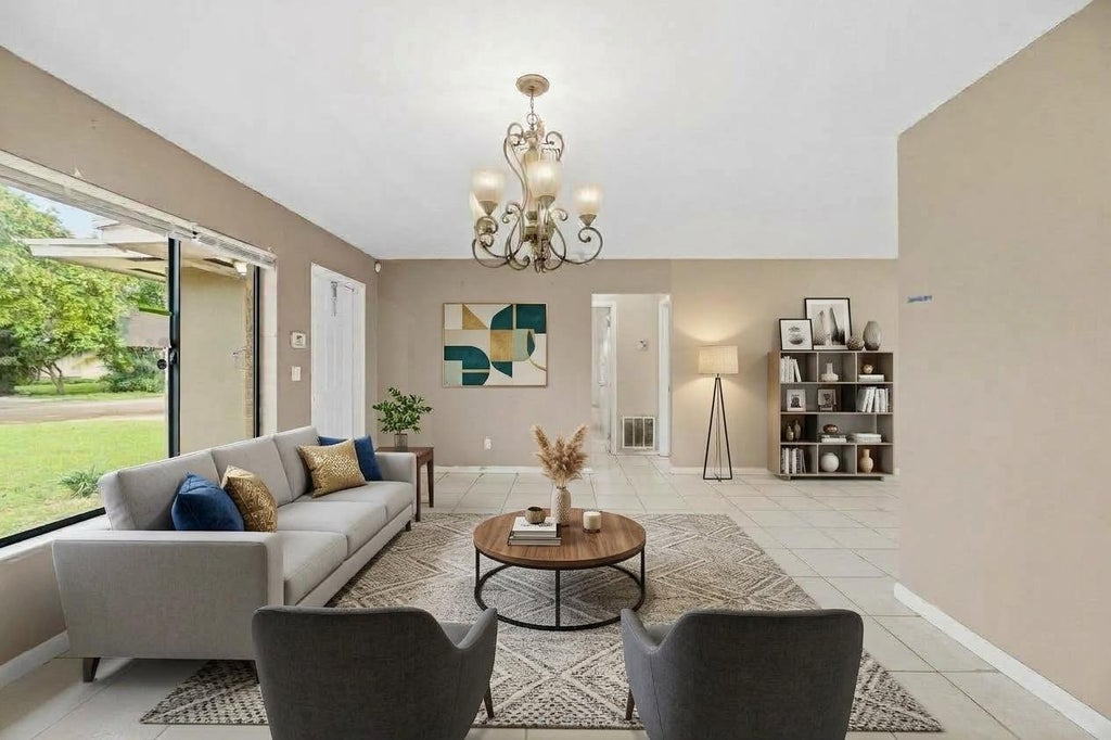 Photo of 6540 GRANT Court, Hollywood, FL 33024 (MLS # B26077869)