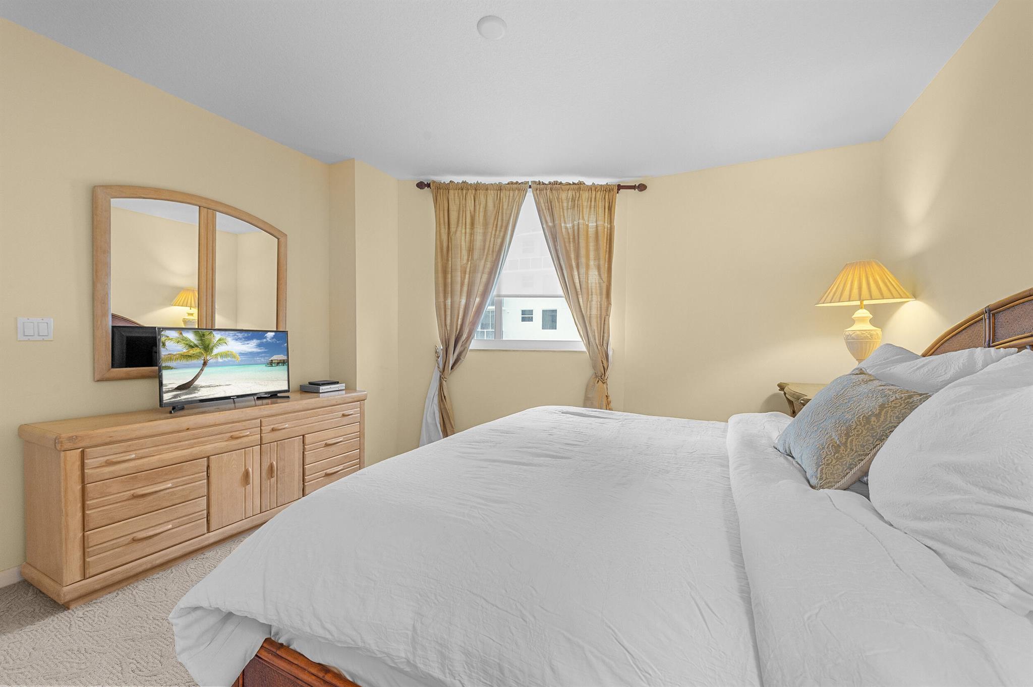 SLADE CONDO - Residential Lease