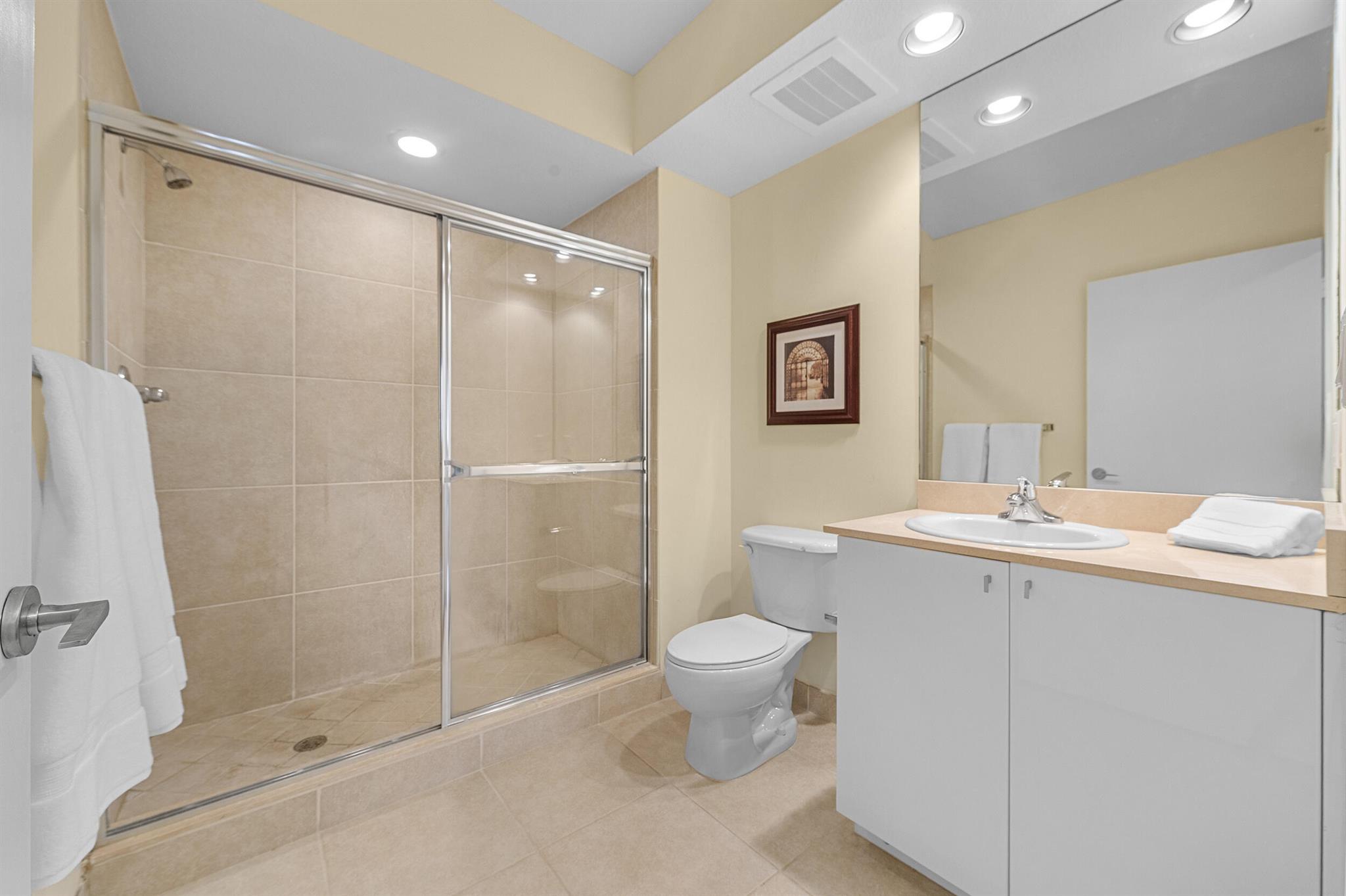 SLADE CONDO - Residential Lease