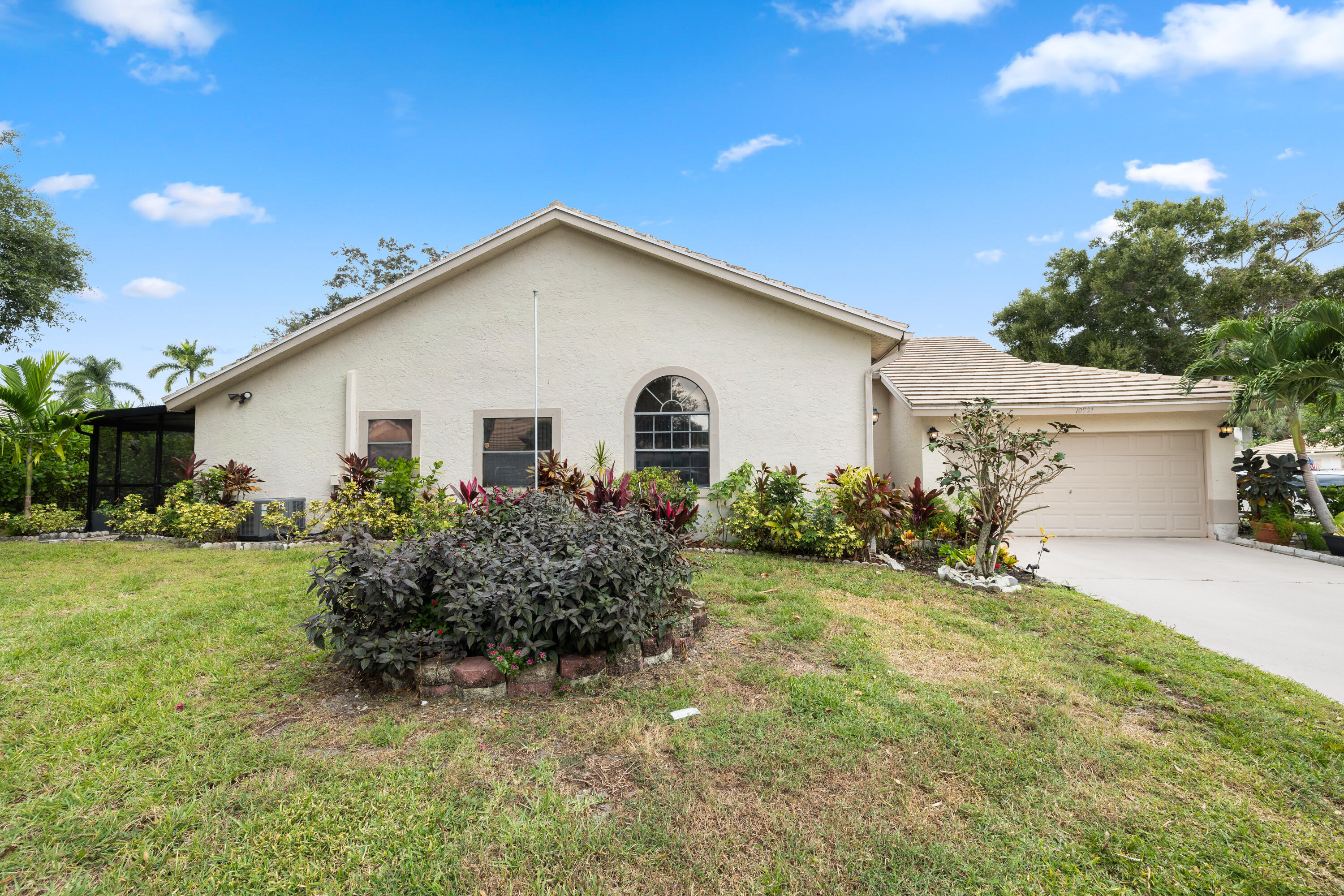 10933 Stafford Circle S