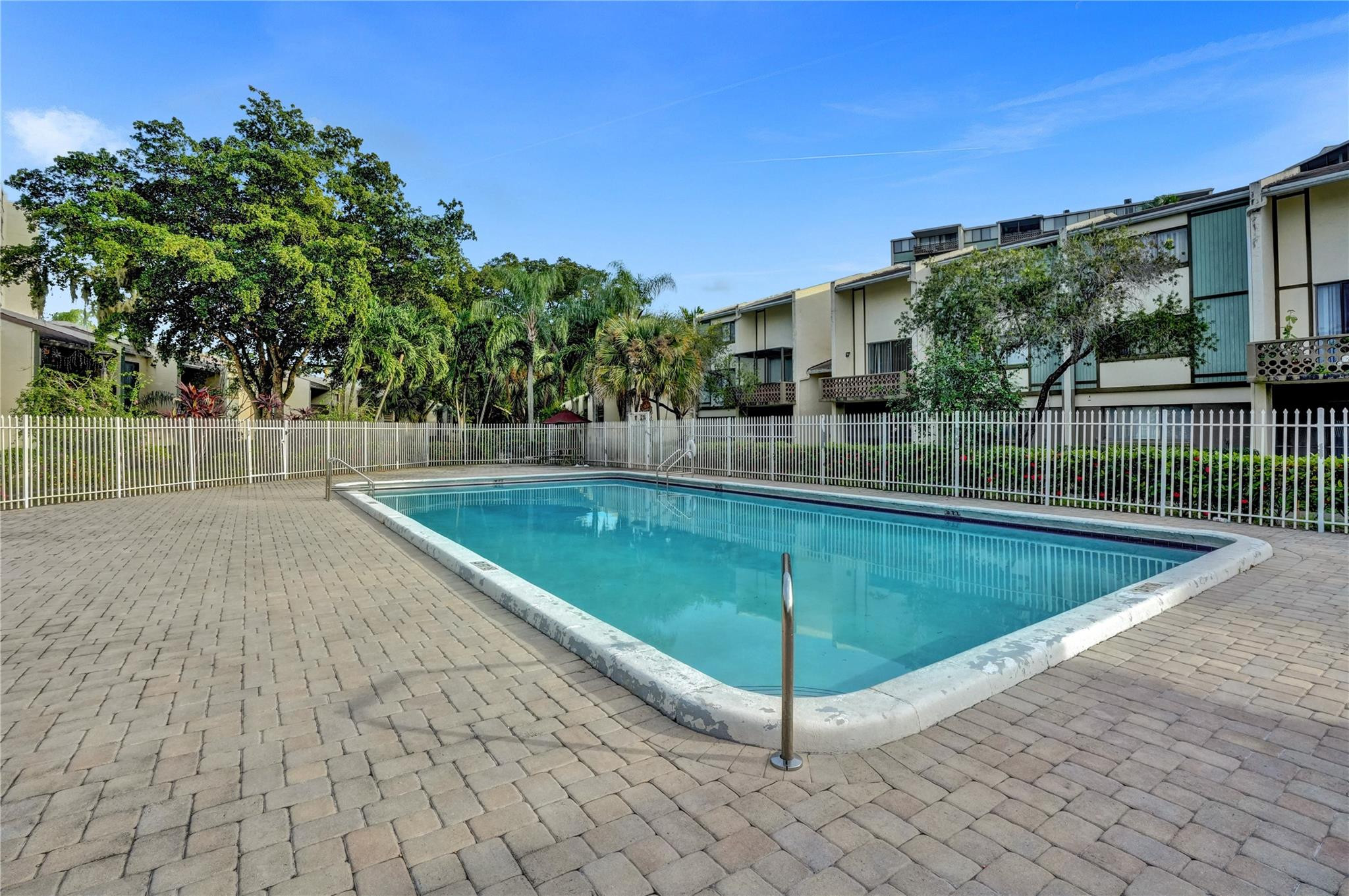 Inverrary Gardens Condo I - Residential Lease