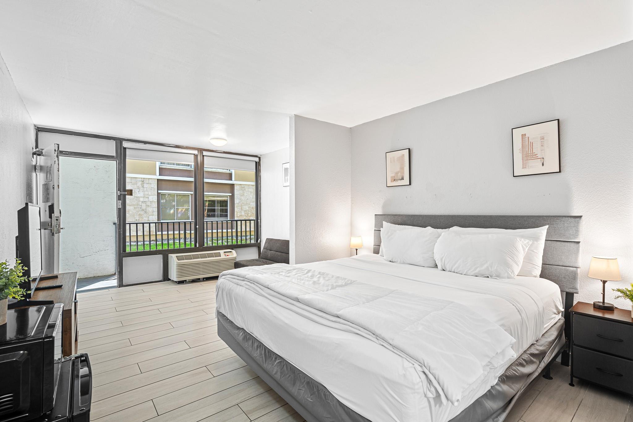 Colonial Square 114-32 B - Residential Lease
