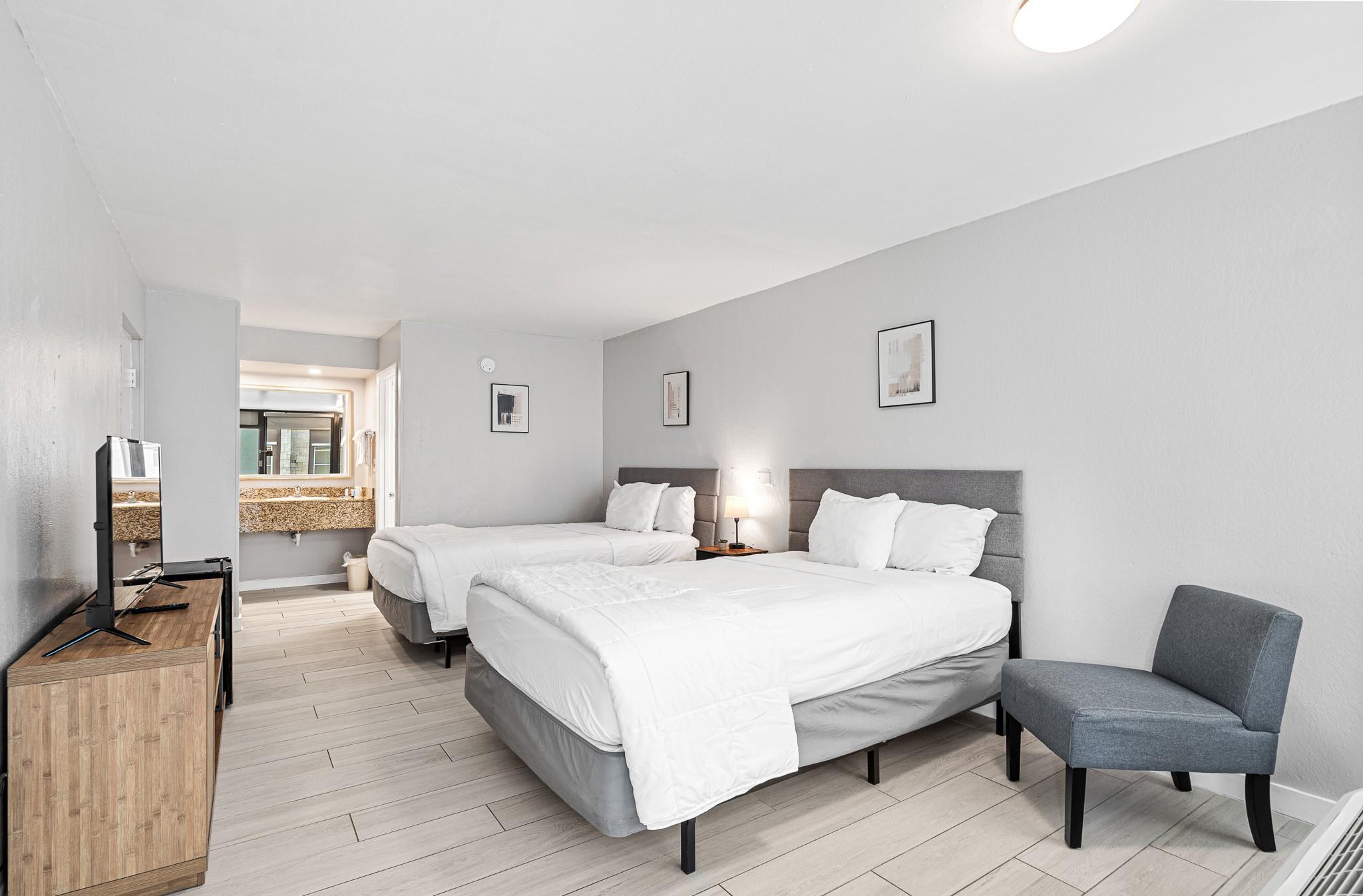 Colonial Square 114-32 B - Residential Lease