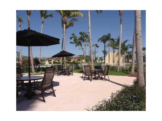 Coco Parc - Residential