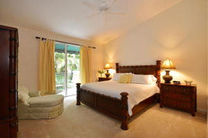 ST ANDREWS AT POLO CLUB CONDO - Residential