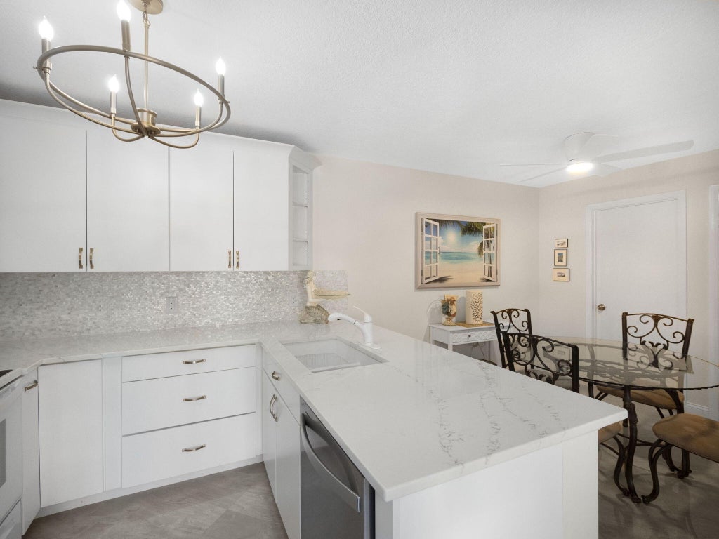 Photo of 1206 12th Court, Jupiter, FL 33477 (MLS # R11101029)