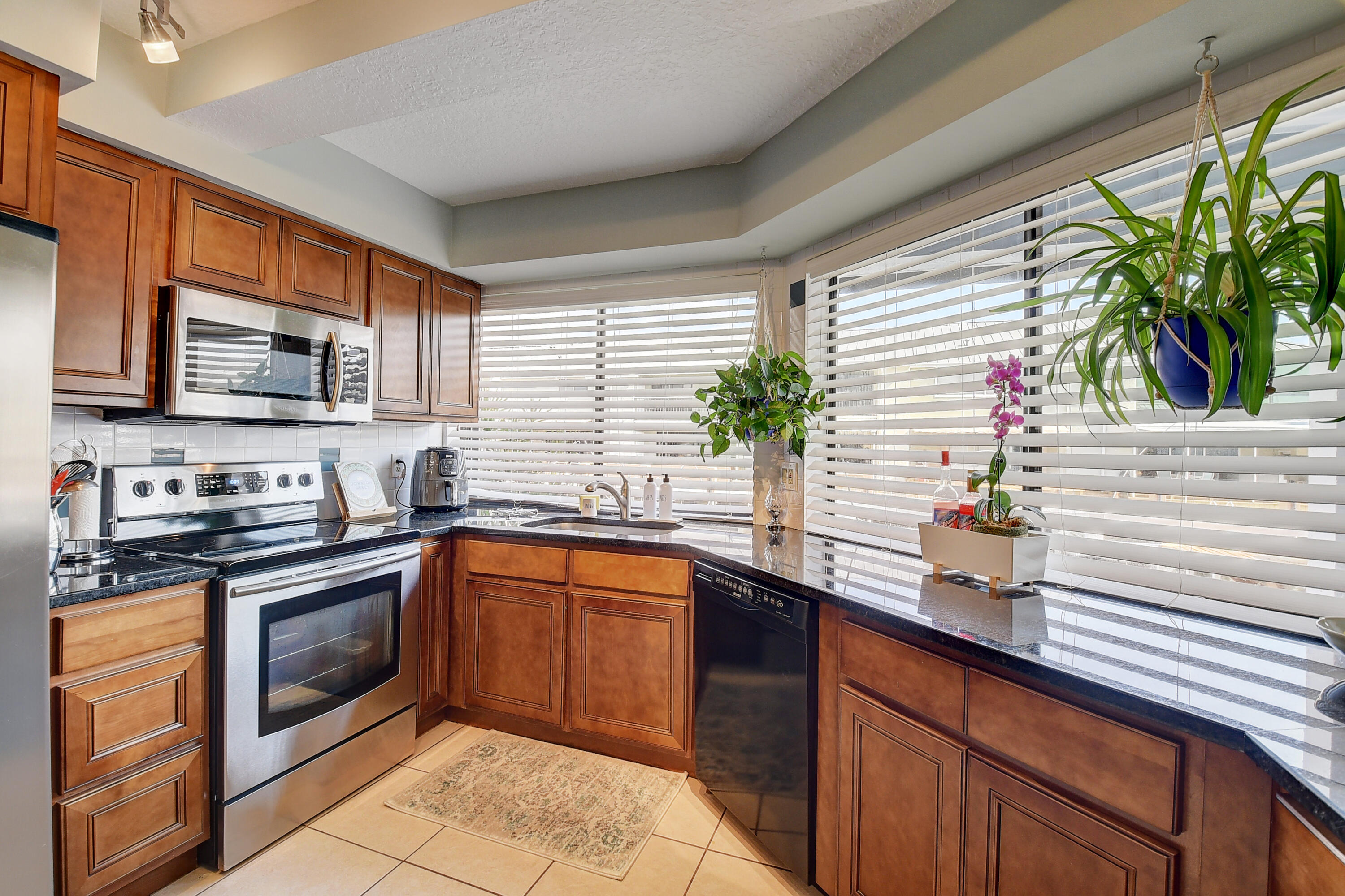 Lake Vista - Residential