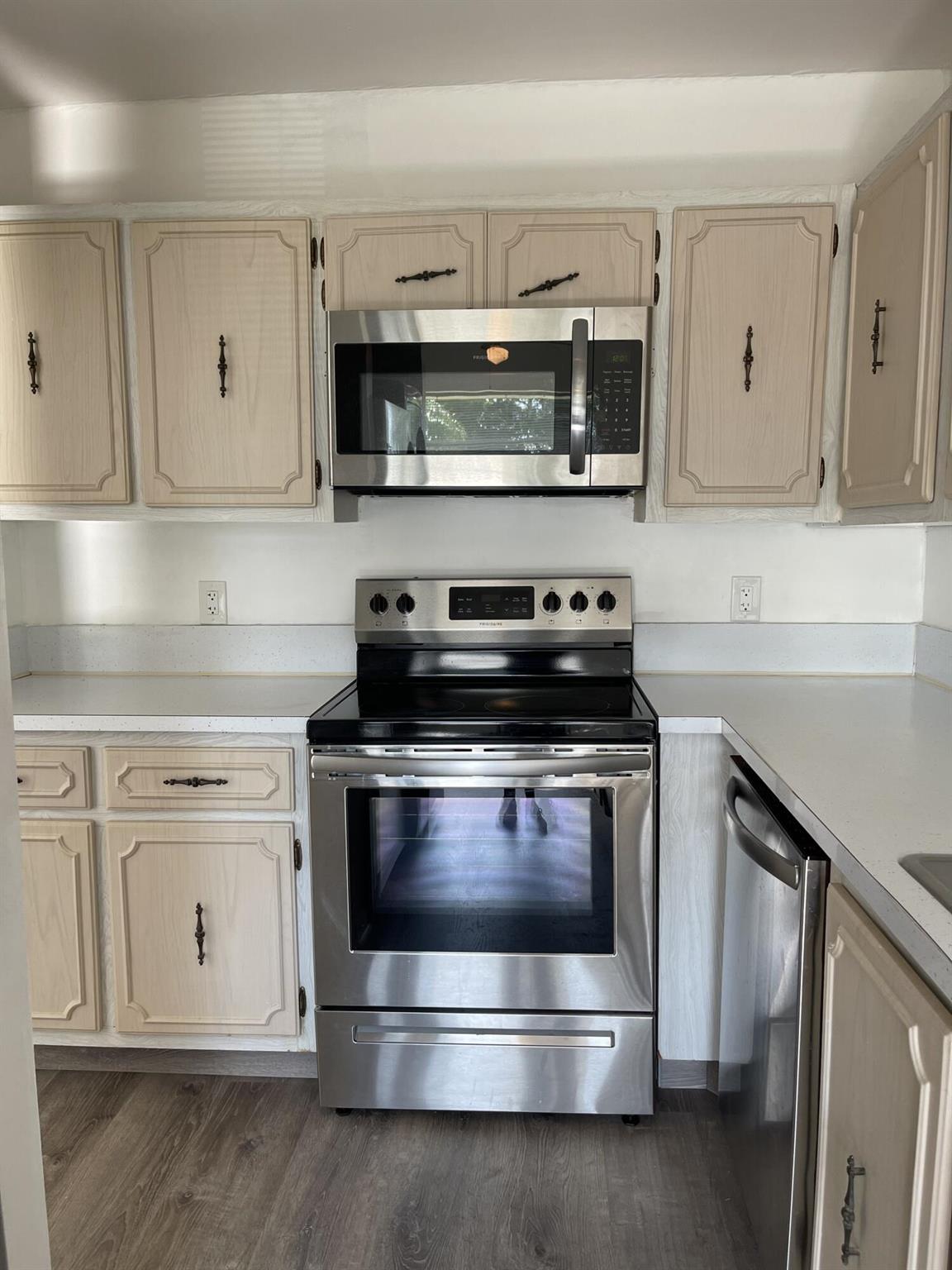 PINES OF DELRAY CONDO - Residential Lease