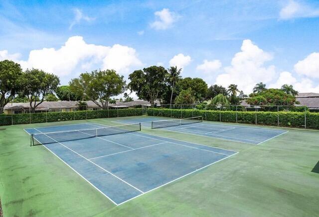 PINES OF DELRAY CONDO - Residential Lease