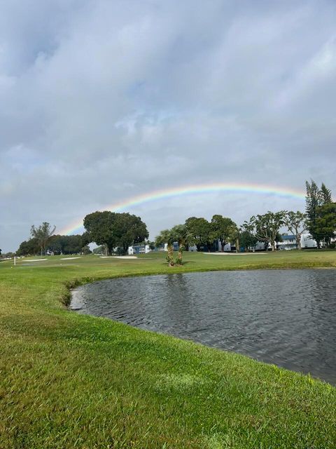 Condominium in Delray Beach FL 54 Piedmont B 72.jpg