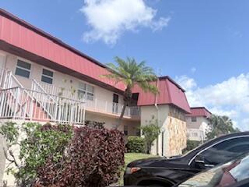 Photo of 12027 Greenway Circle #204, Royal Palm Beach, FL 33411 (MLS # R11136929)