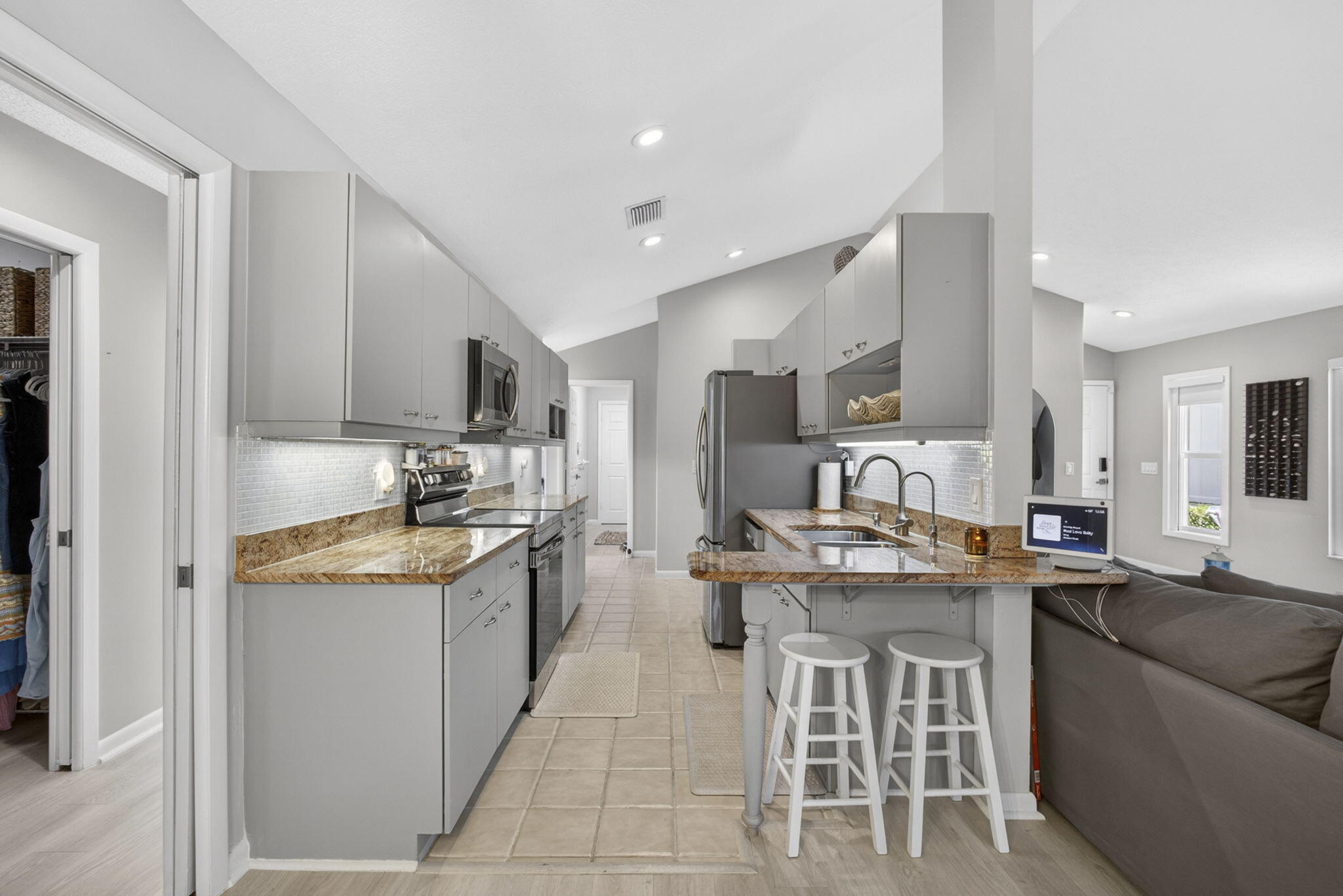 FRANKLIN WOOD AT HERITAGE RIDGE - Residential