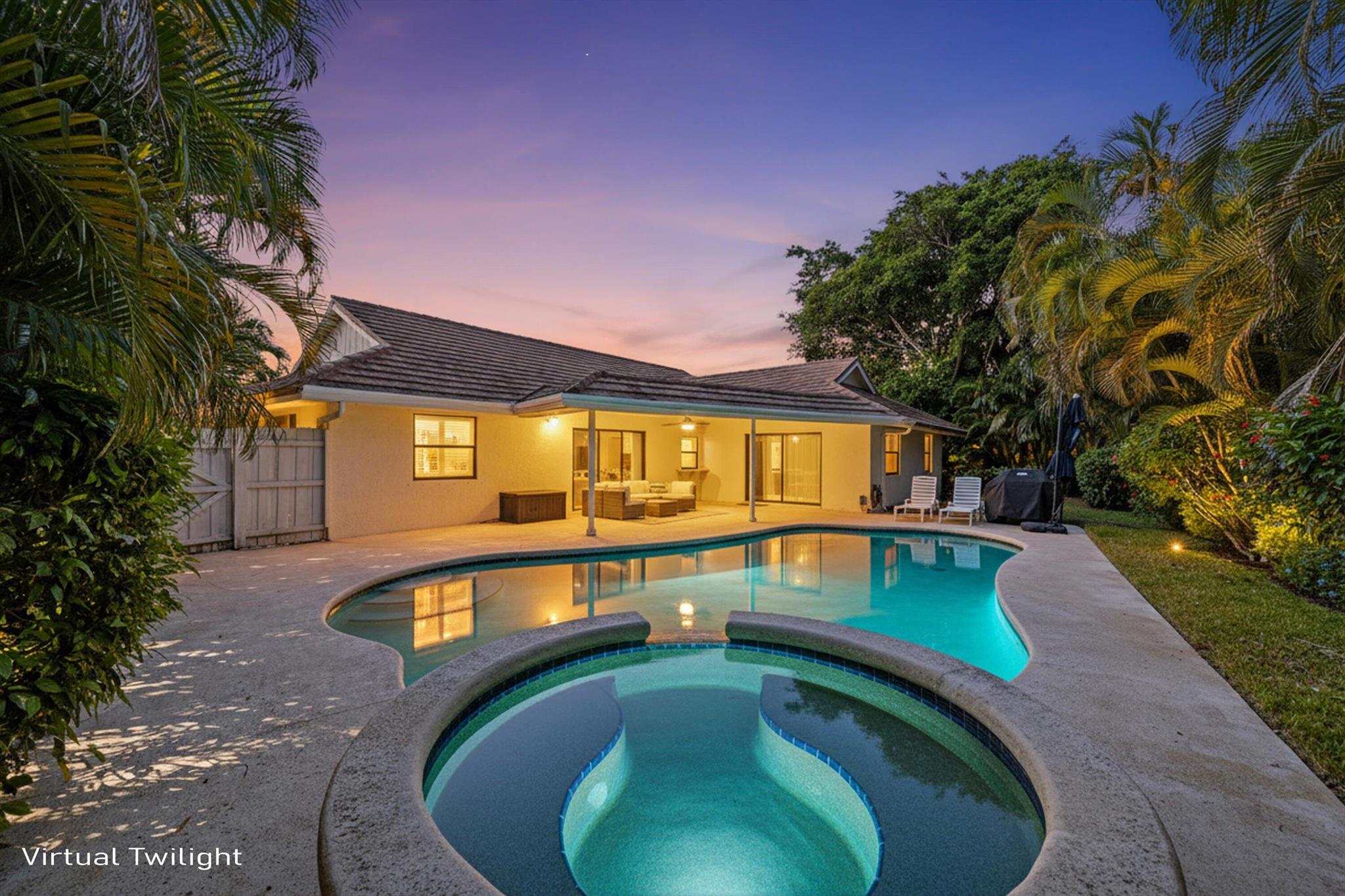 TEQUESTA PINES - Residential
