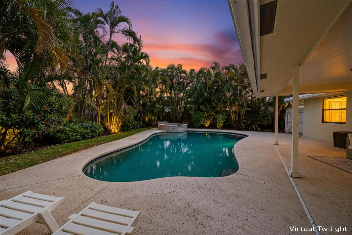 TEQUESTA PINES - Residential