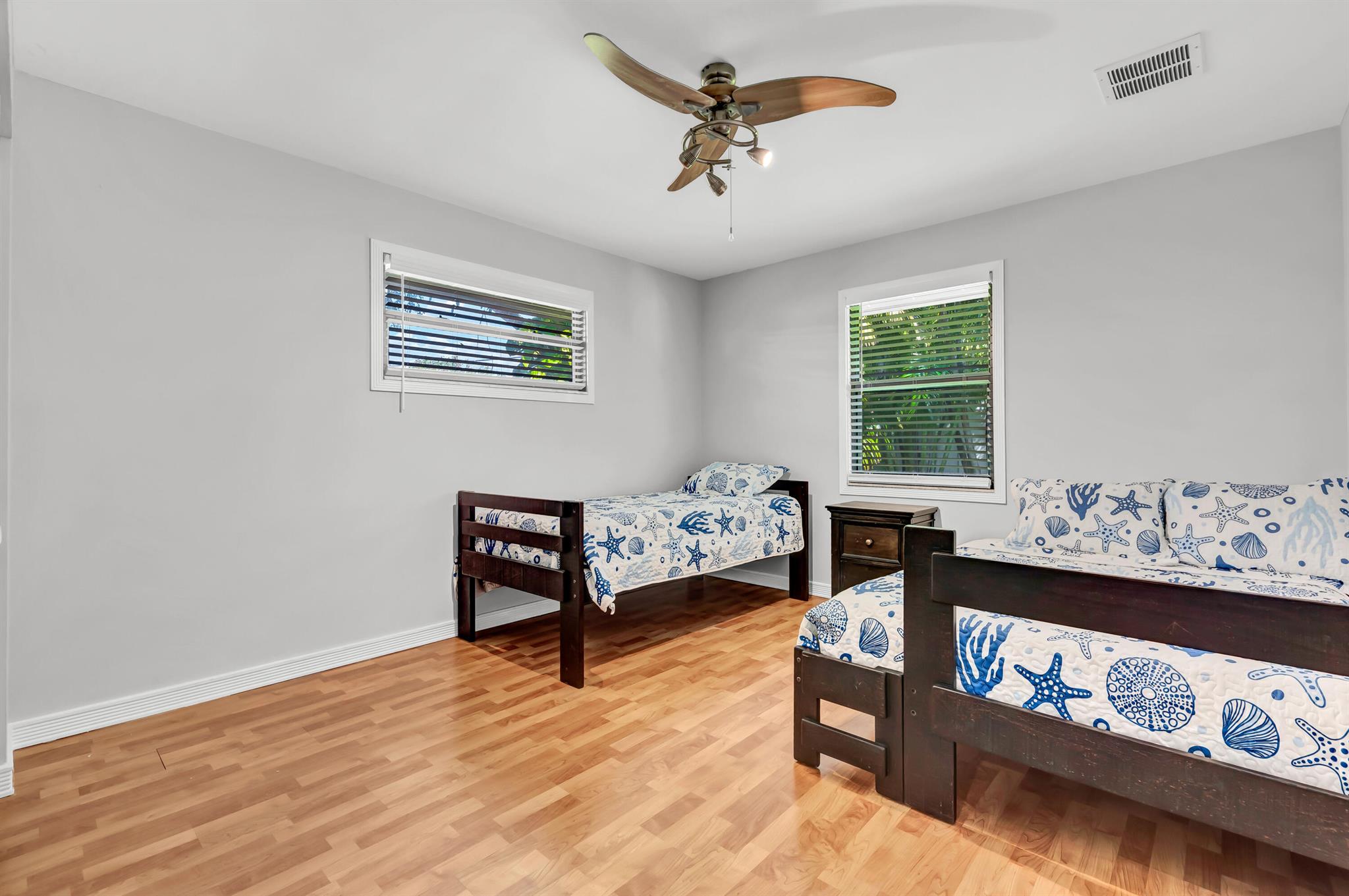 TEQUESTA PINES - Residential