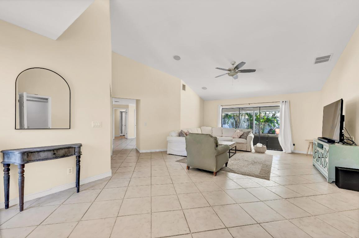 TEQUESTA PINES - Residential