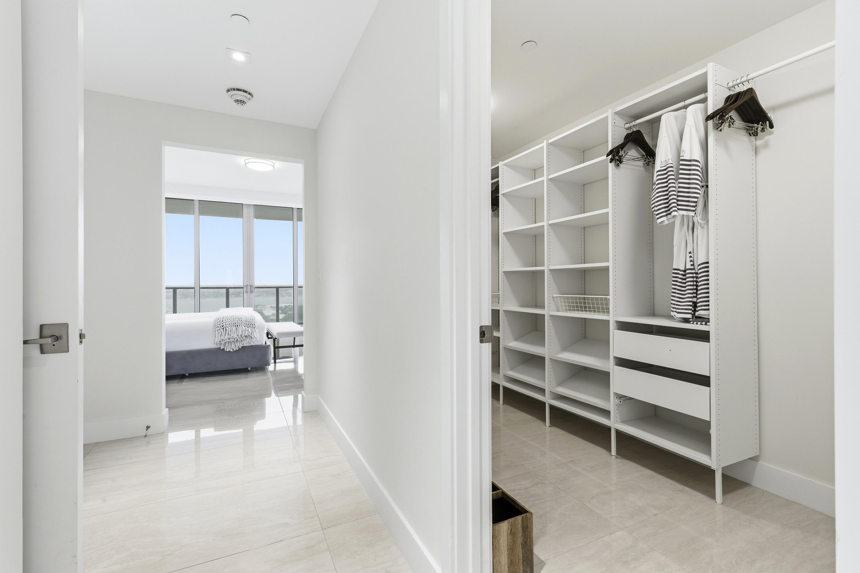 AMRIT OCEAN RESORT 2 CONDO - Residential Lease