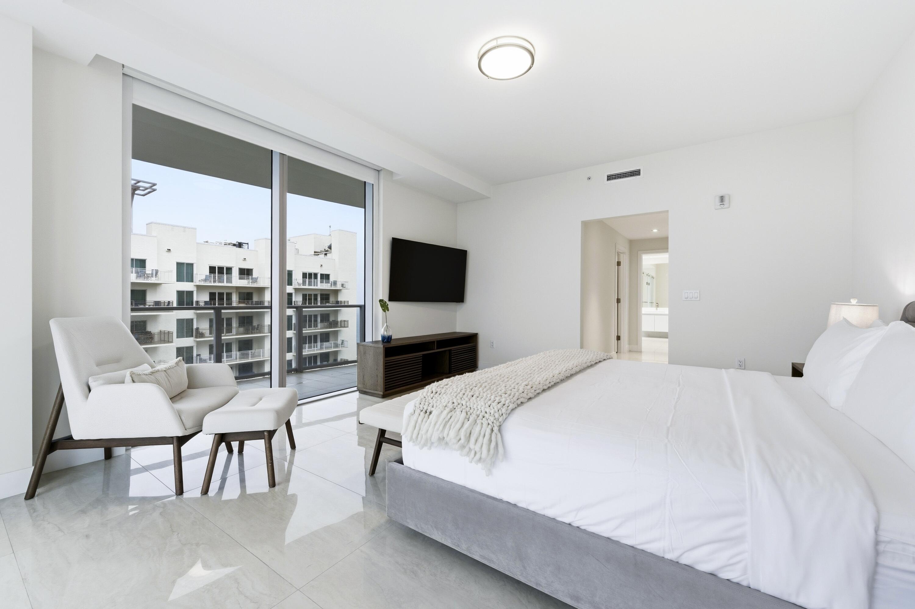 AMRIT OCEAN RESORT 2 CONDO - Residential Lease