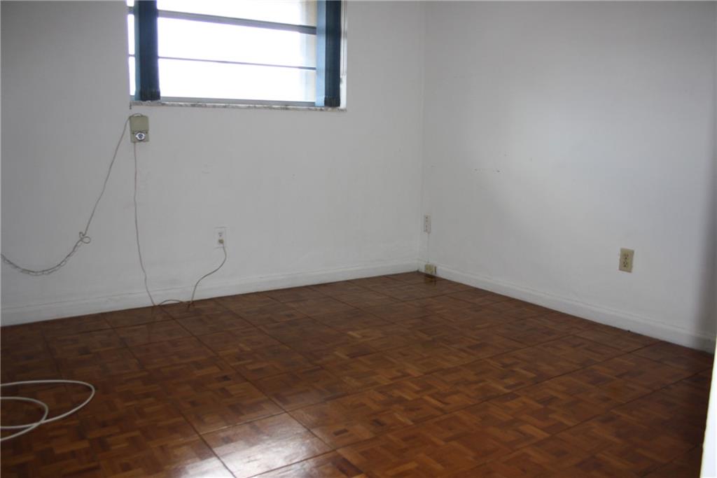 BRENTWOOD TOWNHOMES - Residential