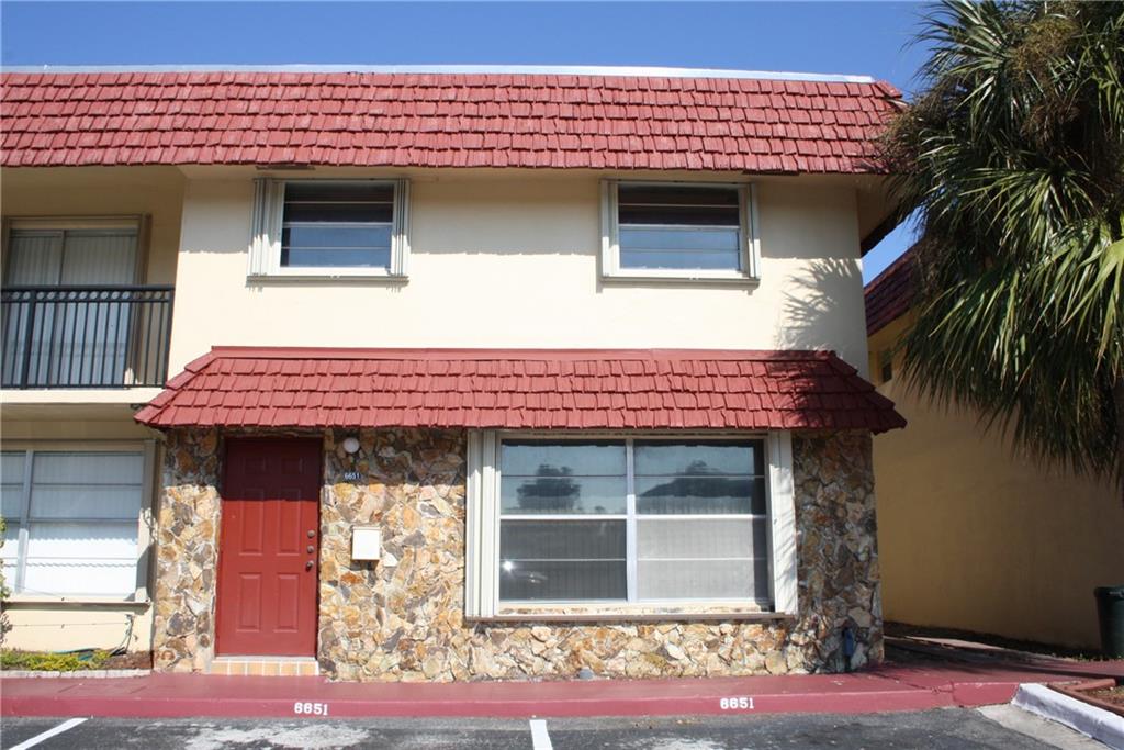 BRENTWOOD TOWNHOMES - Residential