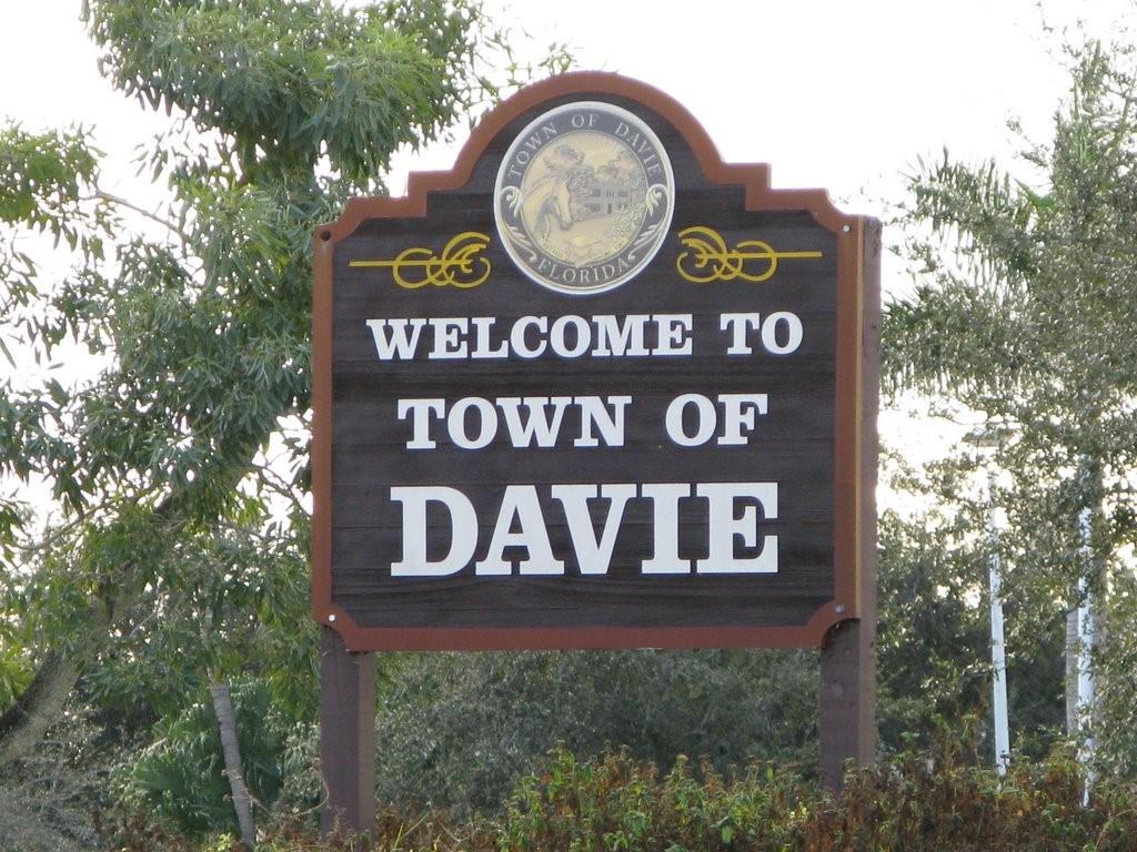 BRENTWOOD TOWNHOMES - Residential