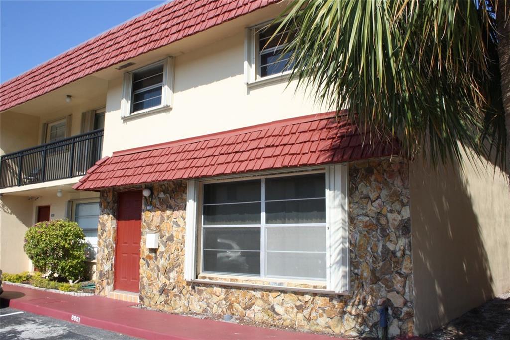 BRENTWOOD TOWNHOMES - Residential