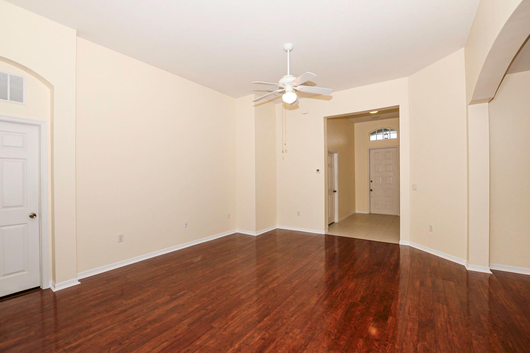 LAKEFOREST AT ST LUCIE WE - Residential Lease