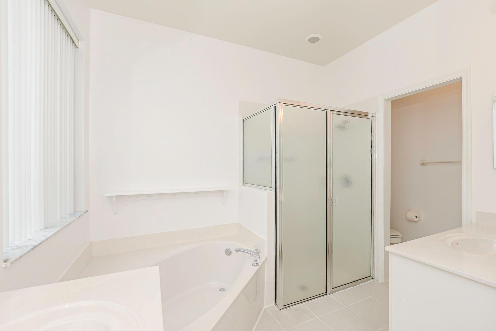 LAKEFOREST AT ST LUCIE WE - Residential Lease