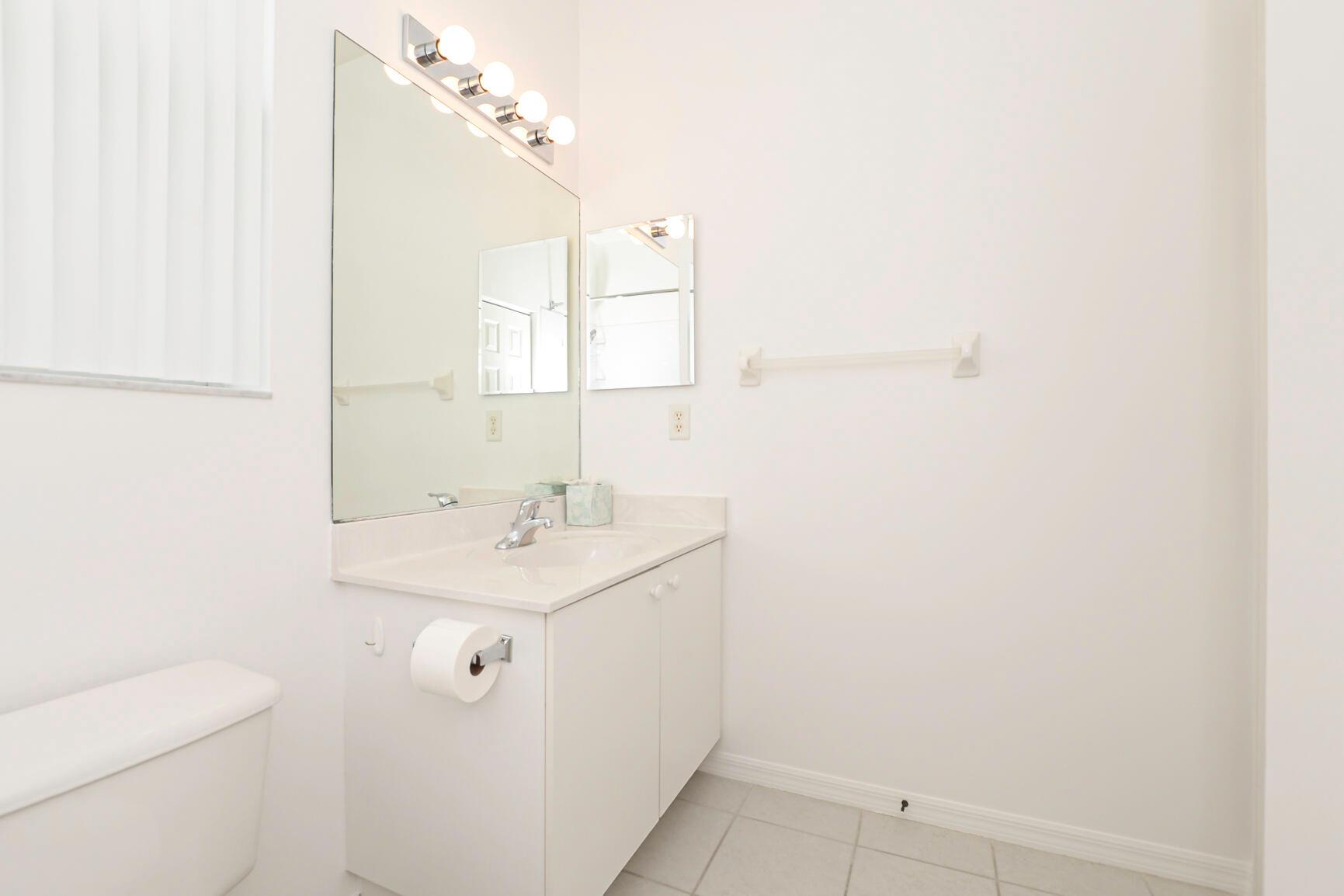 LAKEFOREST AT ST LUCIE WE - Residential Lease