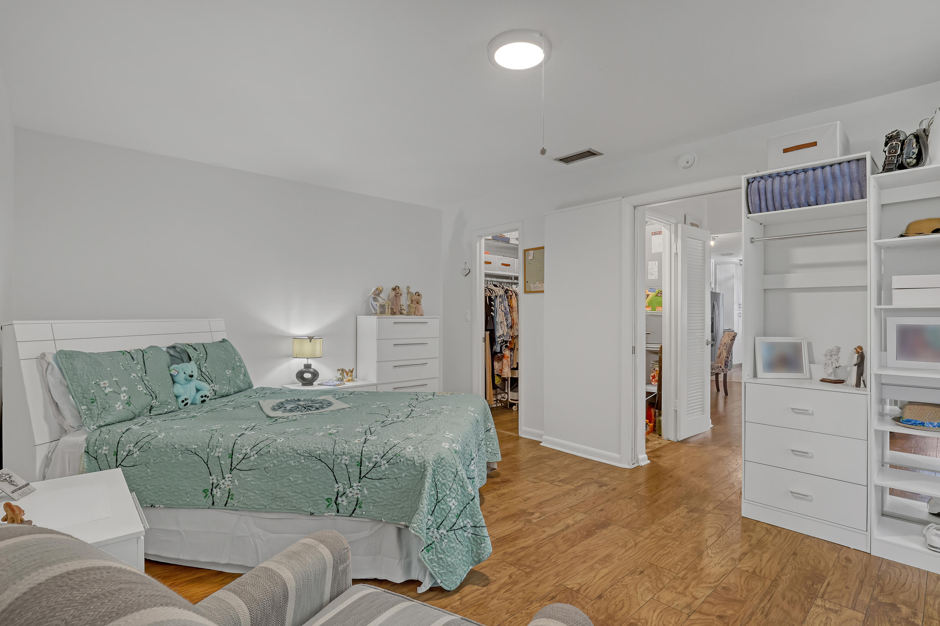 HIGH POINT WEST CONDO 2 - Residential