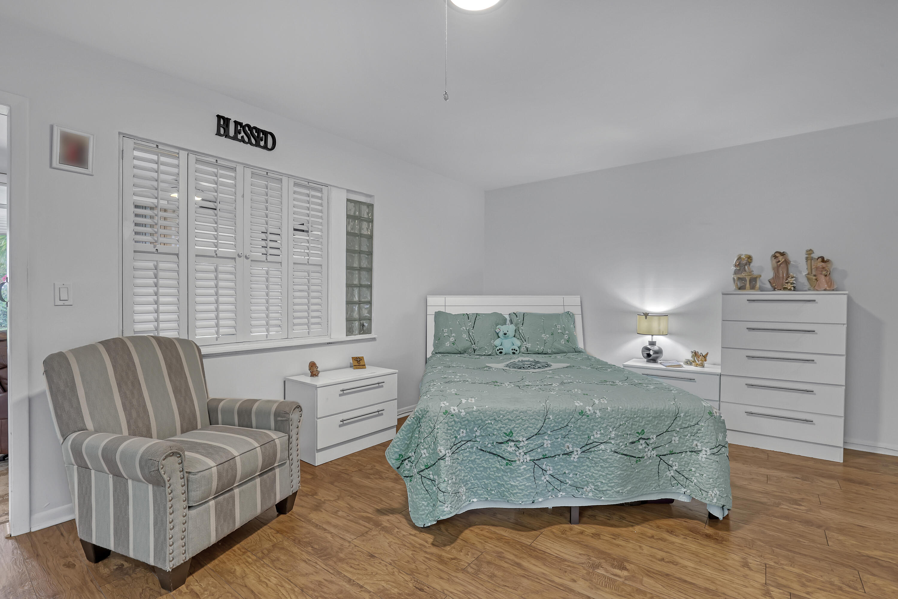 HIGH POINT WEST CONDO 2 - Residential